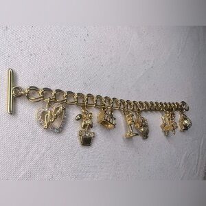 Vintage Gold Tone “Mom” Mixed Charm Bracelet